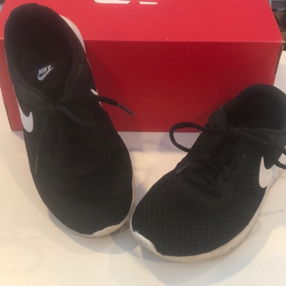 Nike Other - Girls Nike Black Sneakers with White Detail size 6